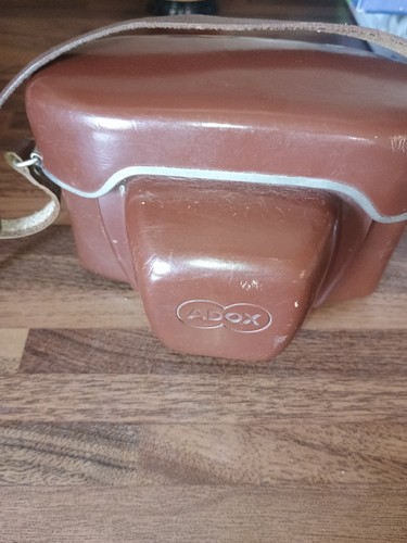 Kamera der marke adox - kamera, aus