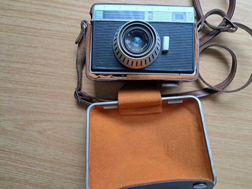 Prakti kamera mit tasche - kamera,